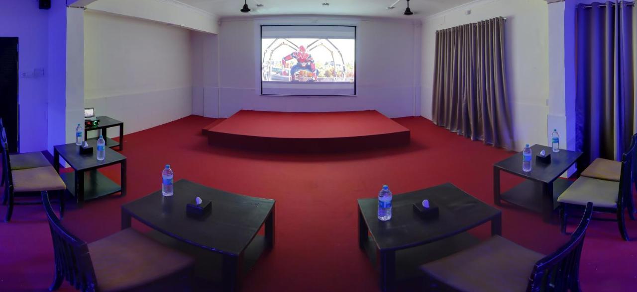 Hotel Rain Sky Inn Lonavala Exterior photo